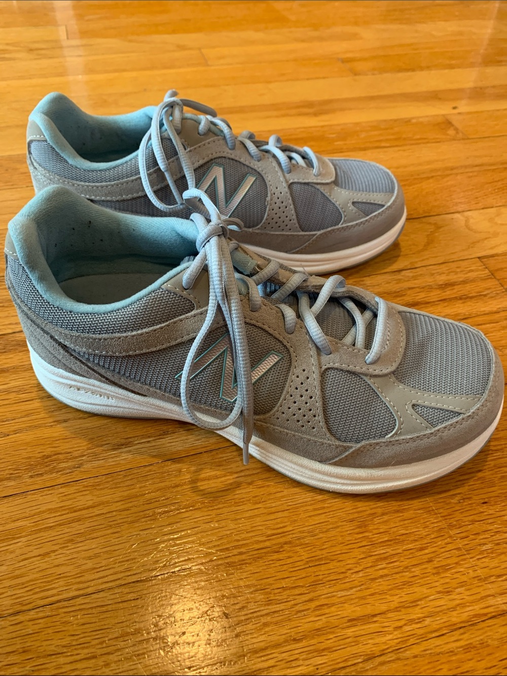 New Balance Women's Gray Athletic Walking Sneakers, 877 V1, Extra Wide Size 8